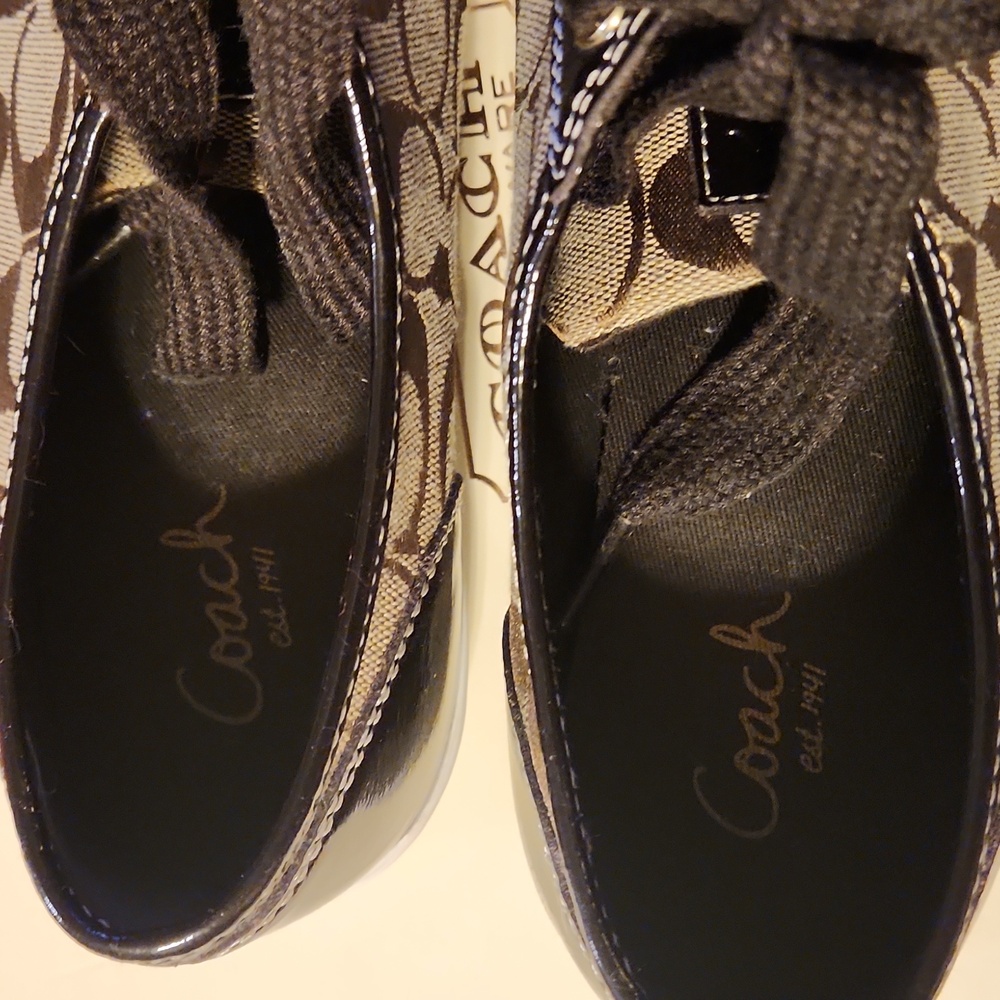 Coach Brodi Sneakers, Signature C Brown Patent Size 9.5 - Picture 4 of 8